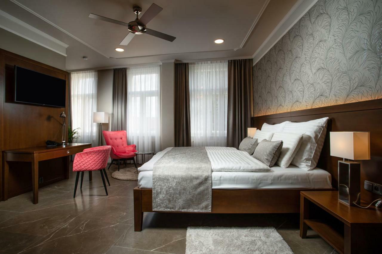 Hotel Anna Бероун Екстер'єр фото