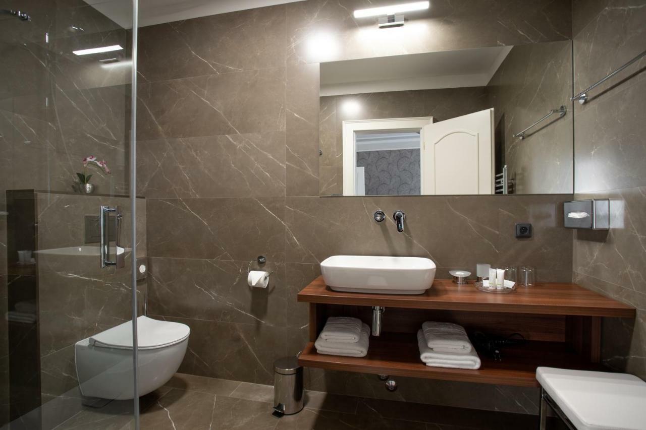 Hotel Anna Бероун Екстер'єр фото