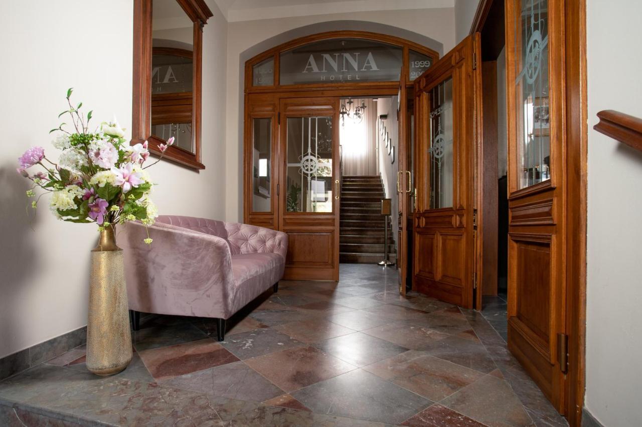 Hotel Anna Бероун Екстер'єр фото